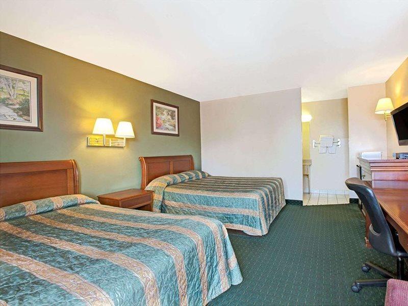 Knights Inn South Hackensasck Саут-Хакенсак Экстерьер фото
