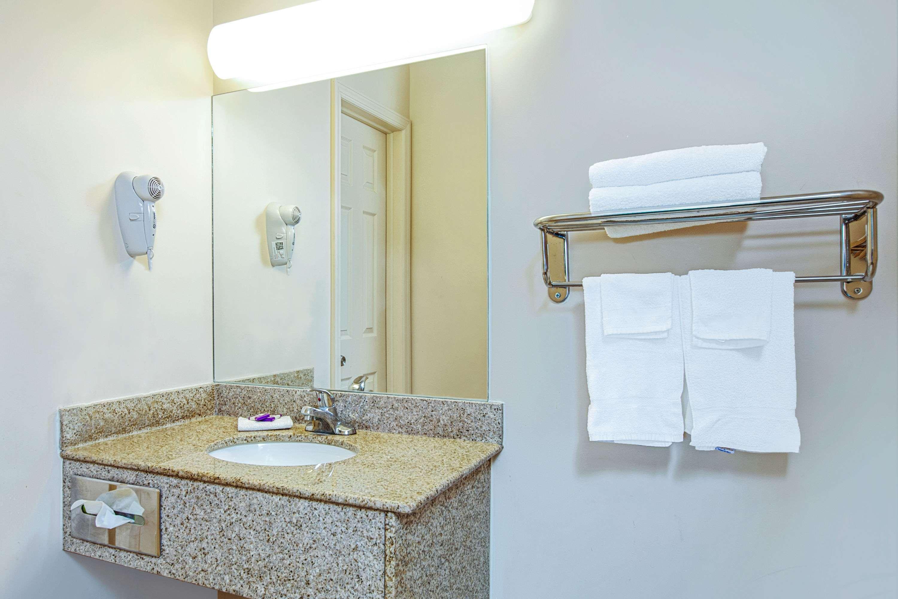 Knights Inn South Hackensasck Саут-Хакенсак Экстерьер фото