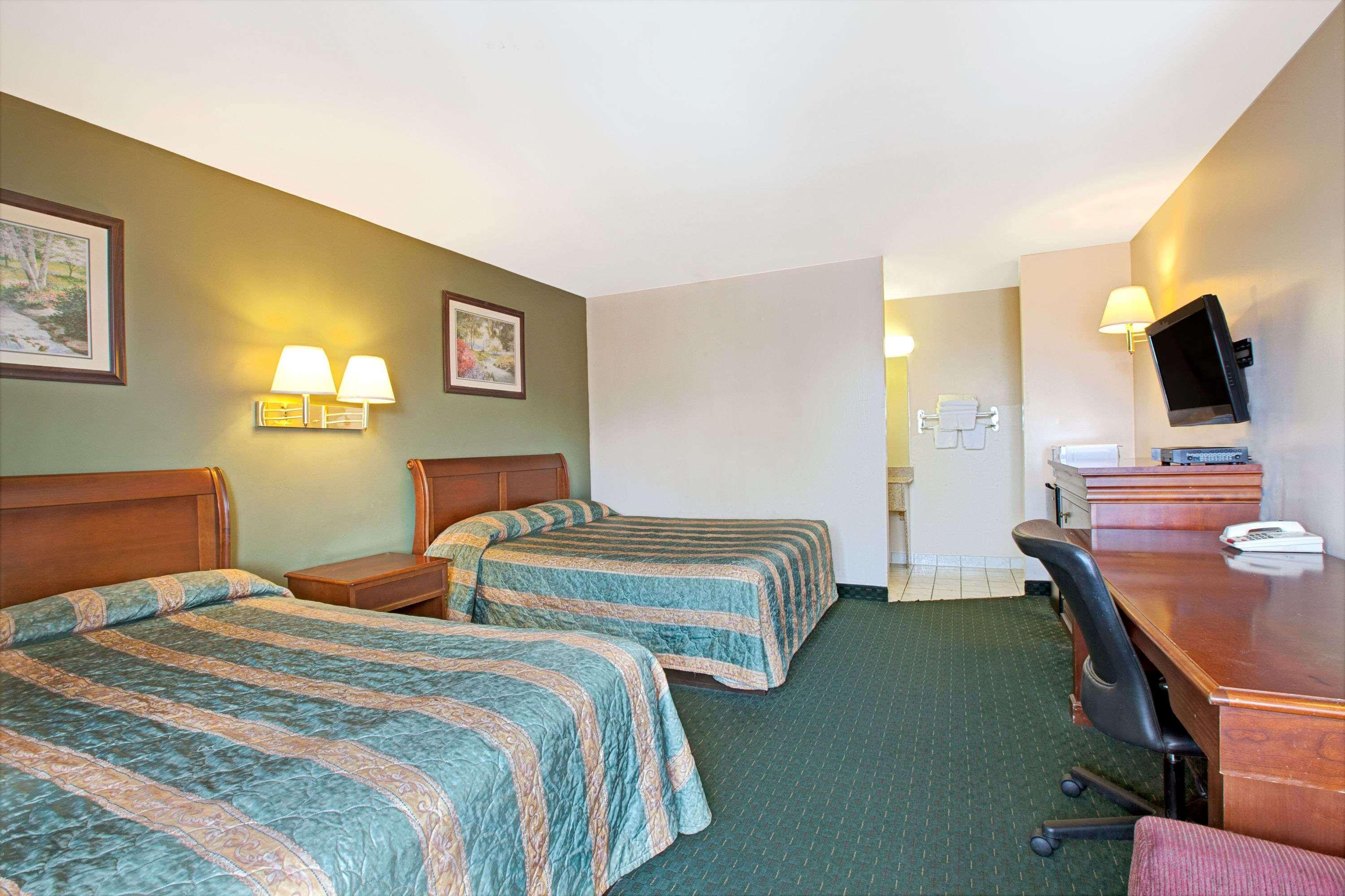 Knights Inn South Hackensasck Саут-Хакенсак Экстерьер фото